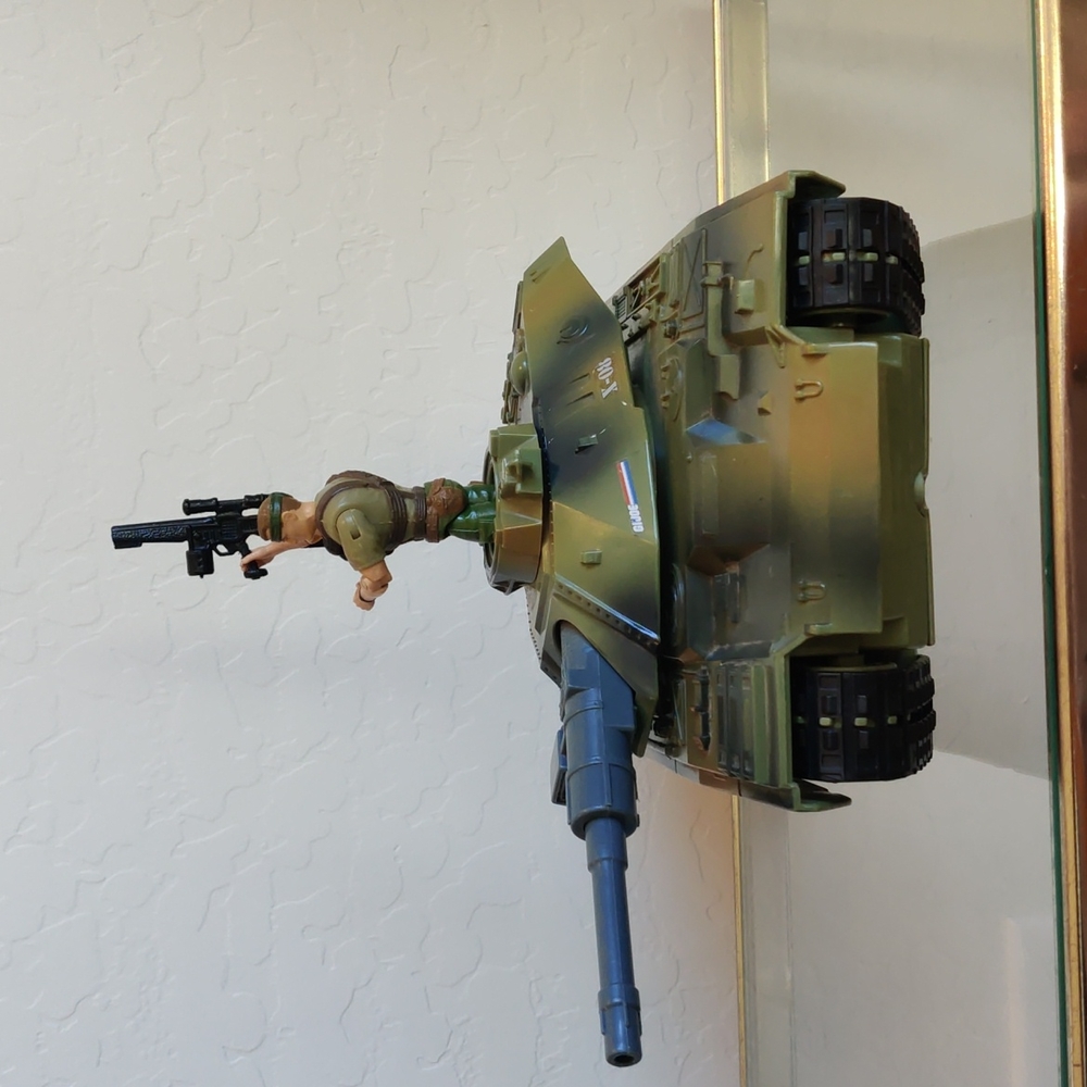 1998 GI Joe Tank w/ 1994 GI Joe - Picture 4 of 9